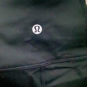 lululemon leggings, size 2/4, black, HOLE IN KNEE